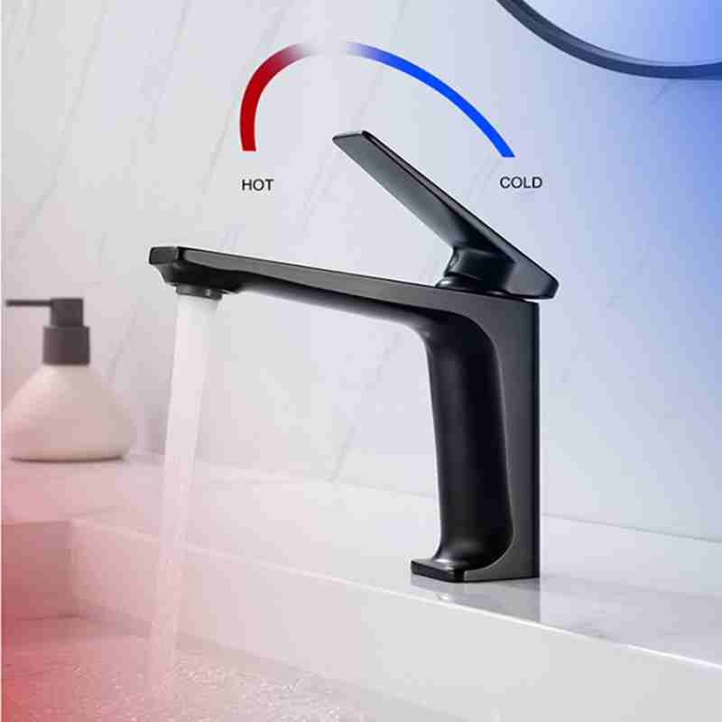 Short Basin Mounted Faucet Brass Body Ceramic Valve Tapware Single Handle Bathroom Sink Faucet